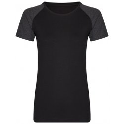 T-shirt med kontrastfärgad ärm