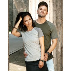 T-shirt med kontrastfärgad ärm