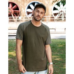 T-shirt med kontrastfärgad ärm