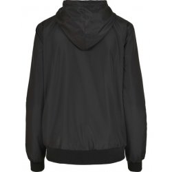 Vind- och regnjacka i återvunnen polyester